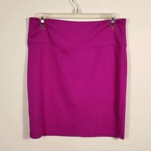 Vibrant Purple Fitted Mini Skirt ✨ Sleek Silhouette - Size Large